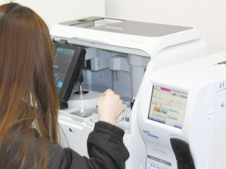 愛玩動物看護師のお仕事体験　色々な医療機器を使ってみようの画像