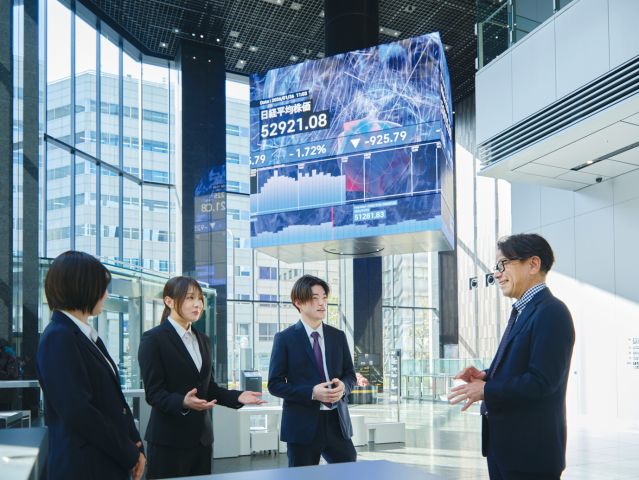 社会学部 経営社会学科 いきた経営を学び、リアルな仕事力を身につける。