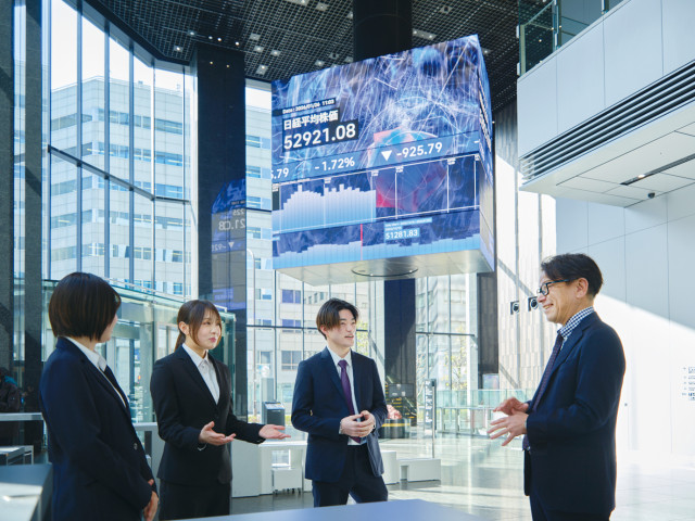 社会学部 経営社会学科 いきた経営を学び、リアルな仕事力を身につける。