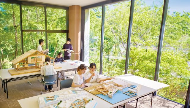 京都建築大学校