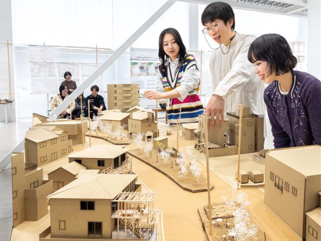 造形学部 造形学科 地域建築領域 どうしたら美しい地域社会ができるのだろう、それを考えます。