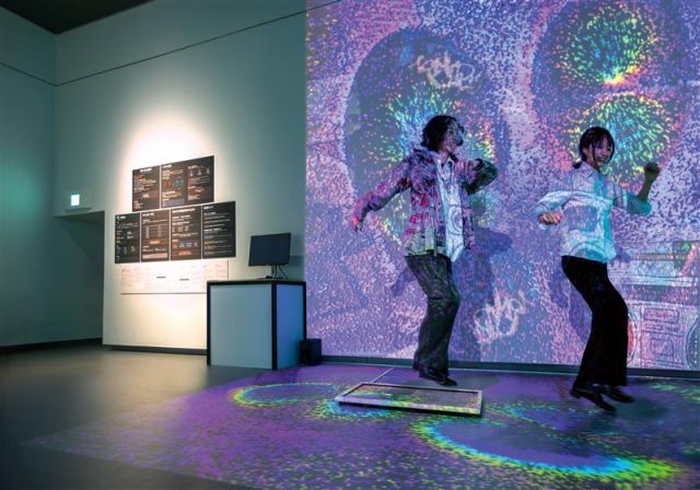 造形学部 造形学科 情報表現領域 分かりにくいことを分かりやすく伝える。見てわかるとはどういうことか。その考えや技術を学びます。