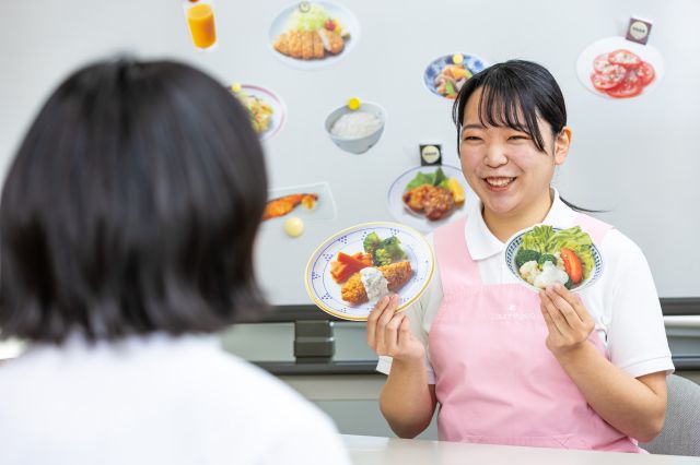 専攻科 地域看護学専攻 充実の実習。 現場の保健師から多くを学べる。