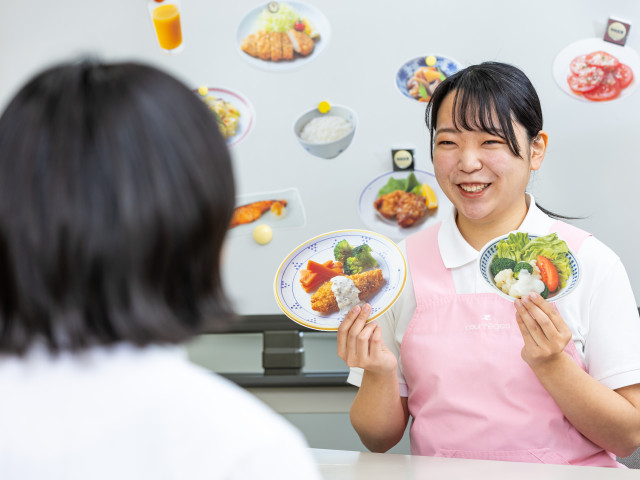 専攻科 地域看護学専攻 充実の実習。 現場の保健師から多くを学べる。