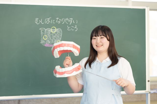 専攻科 養護教育専攻 子ども一人ひとりに寄り添い、 心身の健康を支える、養護教諭を目指す。