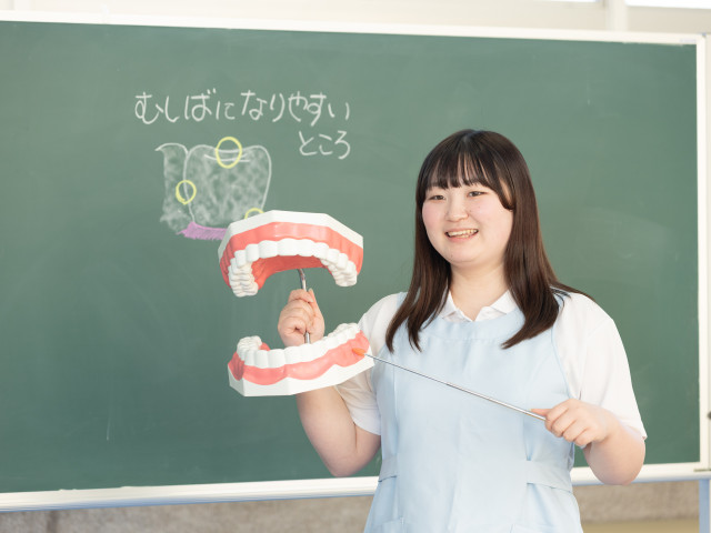 専攻科 養護教育専攻 子ども一人ひとりに寄り添い、 心身の健康を支える、養護教諭を目指す。