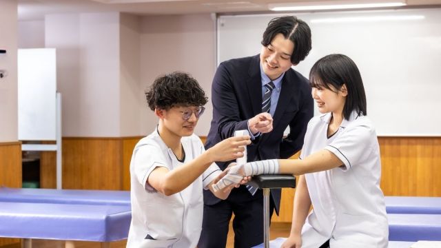 柔道整復科（高卒以上） 身体能力を取り戻す手助けをするやさしい医療を提供する施術家へ