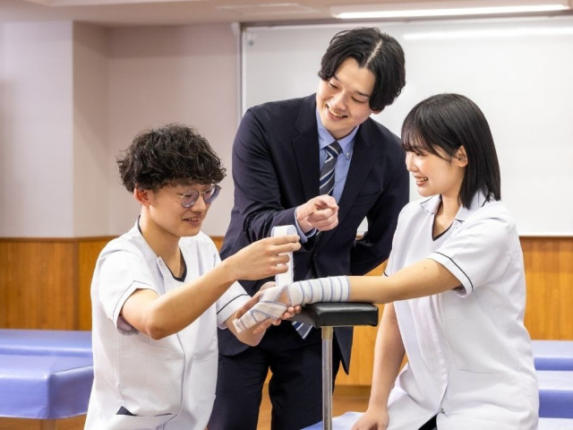 柔道整復科（高卒以上） 身体能力を取り戻す手助けをするやさしい医療を提供する施術家へ
