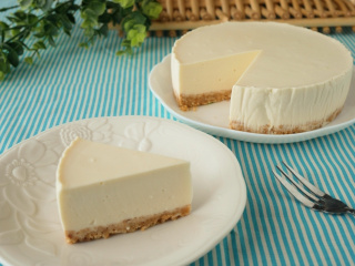 レアチーズケーキの画像