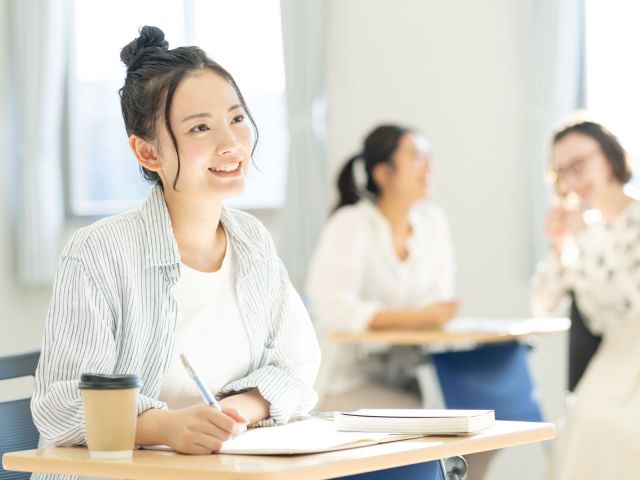 オフィスビジネス学科 ビジネスライセンス専攻 多数の資格取得を武器に、オフィスワークのプロフェッショナルへ
