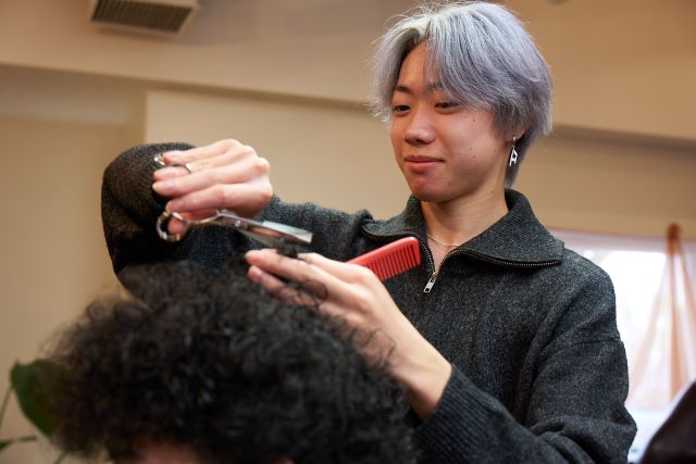 専門課程（2年） 理容科 ベーシックもトレンドも「CHUORIBIだけ」が盛りだくさんのバーバーコース