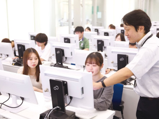 人間情報学科学部・学科・コース情報