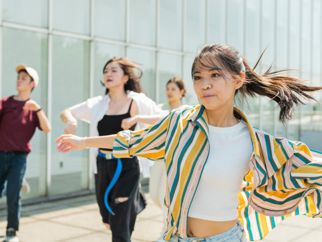 スポーツ学科 ダンスパフォーマンスコース プロダンサー監修で学ぶ本格ダンスコース