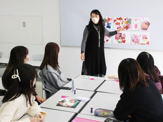現代生活学部学部・学科・コース情報