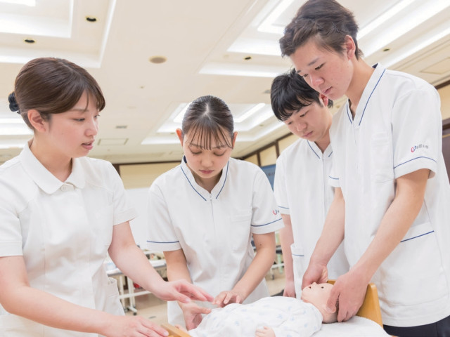 沼津ヒューマンケア学部 看護学科 心といのちのケアができる教育