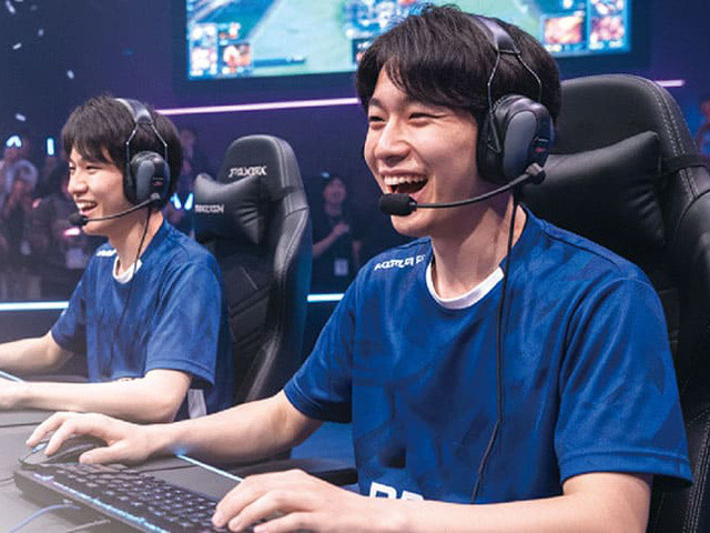 eスポーツ学科 eスポーツのプロになるめざすは競技大会での優勝！