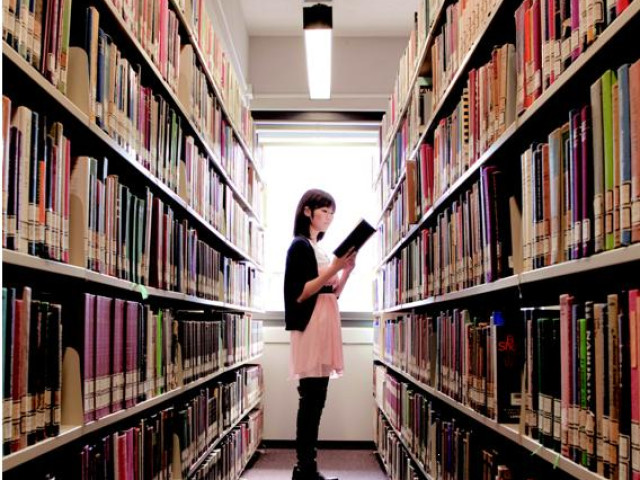 文学部 人と社会を読み解き、 多様な社会に対応できる人材を目指す