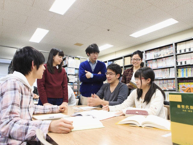 基幹理工学部 数学科 数理の世界を探究し、新たな知見を見出す力を養成。