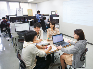 学部・学科・コース情報