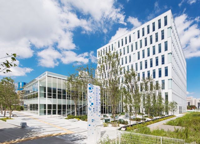 横浜歯科医療専門学校