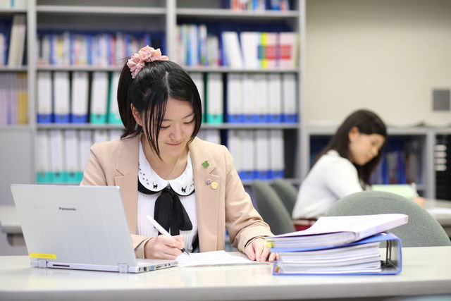 IT医療事務科 医療とコンピュータの知識を併せ持ち、これからの医療現場の情報化をリードするエキスパートになる！