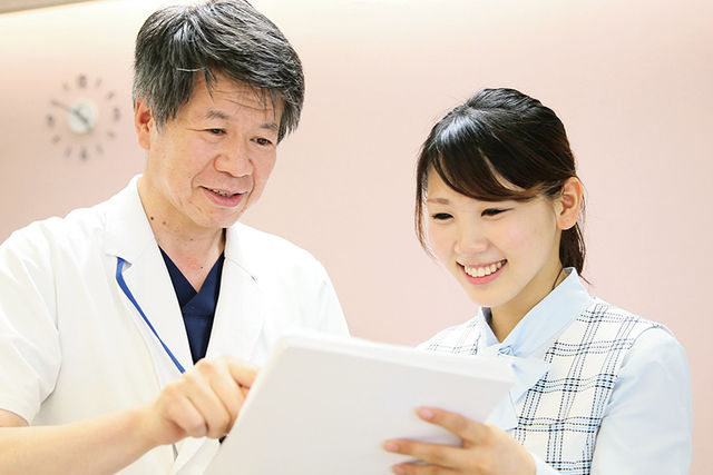 医療秘書科 医師事務コース 医師の事務アシスタントとして活躍する。