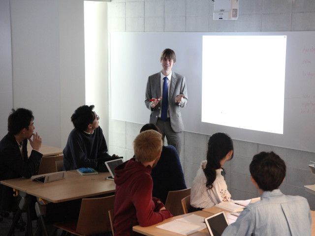 外国語学部 国際教養を学び、「英語＆地域言語・技能」を身につける