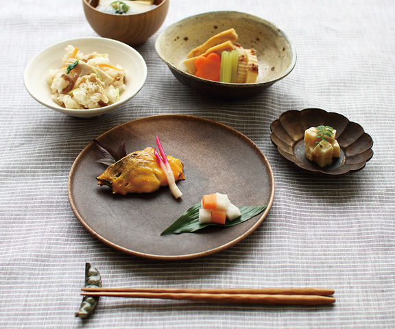 ＷスクールWライセンスコース 栄養士免許と調理師免許、二つの（国家資格が卒業時に無試験で手に入る！