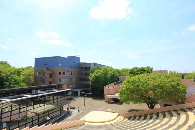 共栄大学