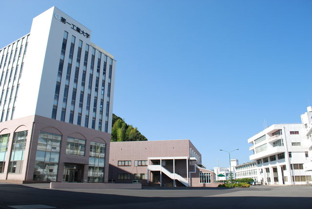 工学部 情報・ＡＩ・データサイエンス学科／機械システム工学科／環境エンジニアリング学科／建築デザイン学科