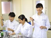 夢の扉を開けよう!【臨床検査技師科】の画像