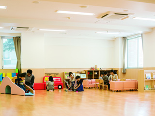 保育・教育の学びに特化した施設・設備で各種スキルを高めるための実技授業を展開