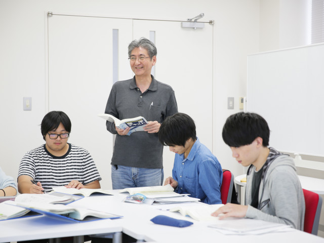 メディア情報学部 メディア情報学科 情報・図書館コース 情報・図書館コース