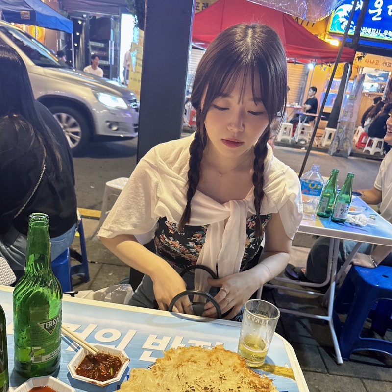 新井弘子