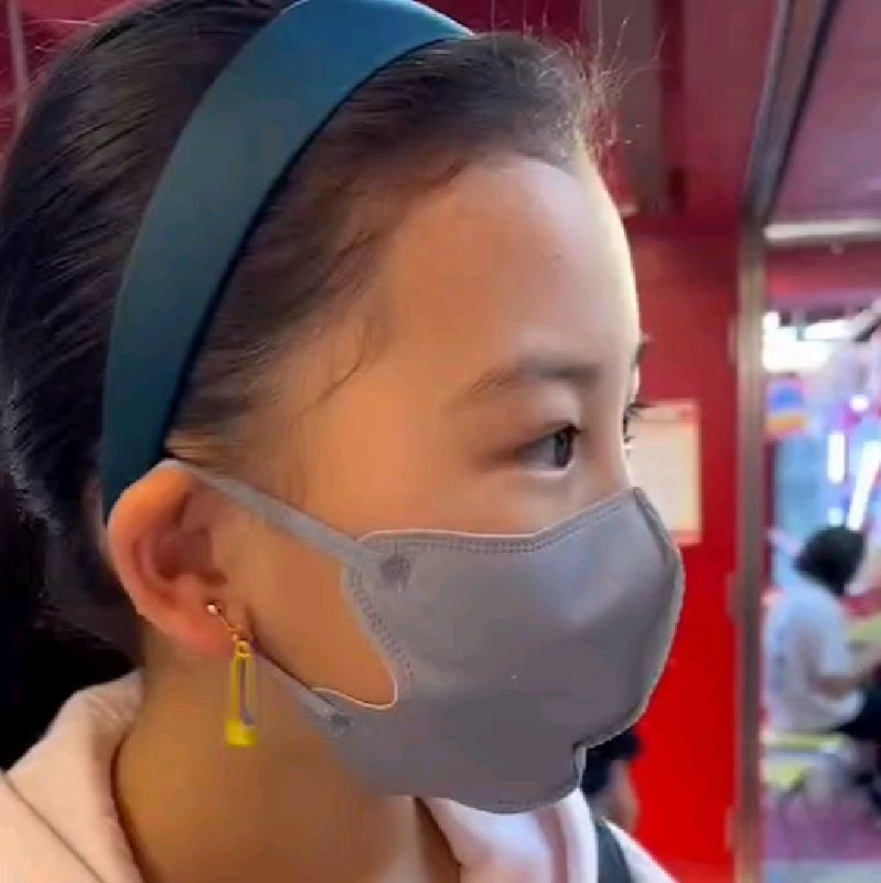 優子