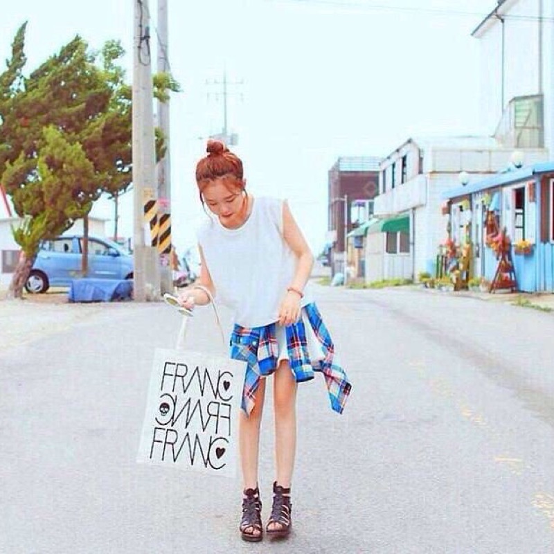 新井美穂