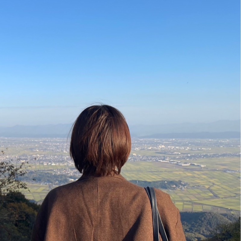 ま