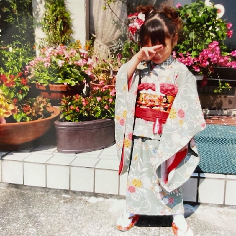 山本輝