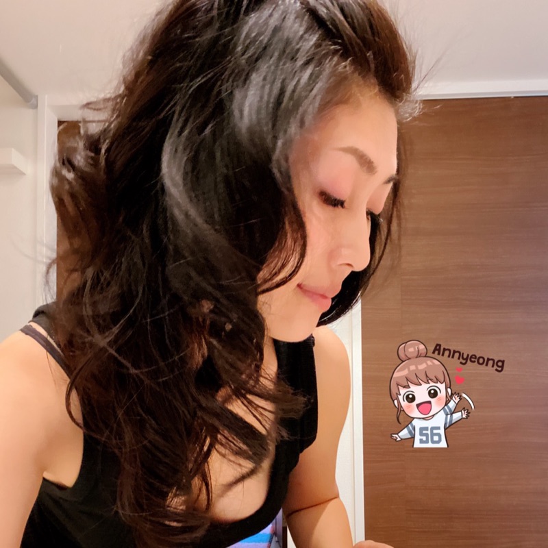 中石美那子