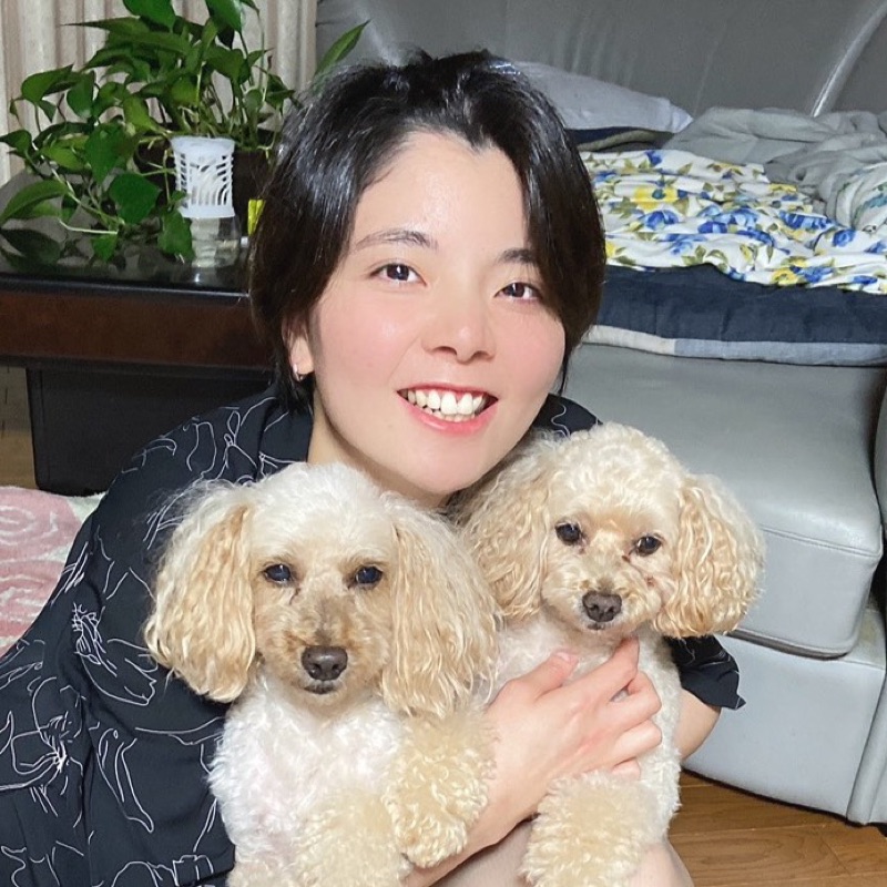 小山瑛子