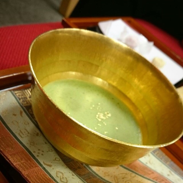 常名泰子