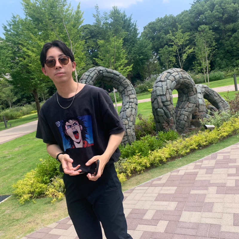 小林俊貴