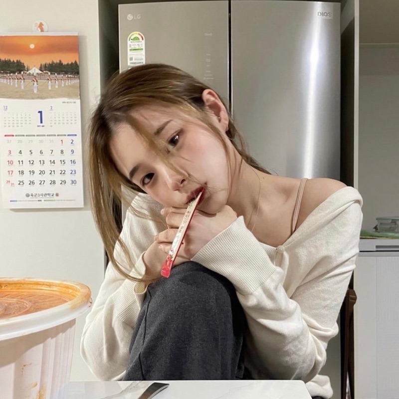 小林　明以