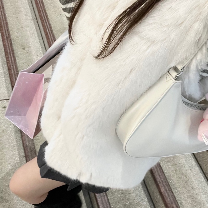 上原黎奈