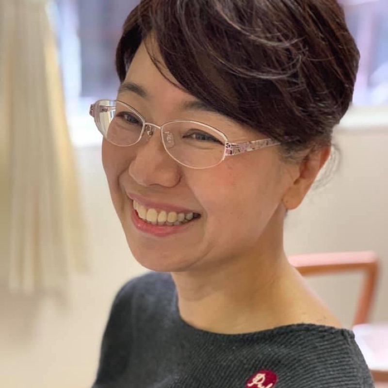 井波　彰子