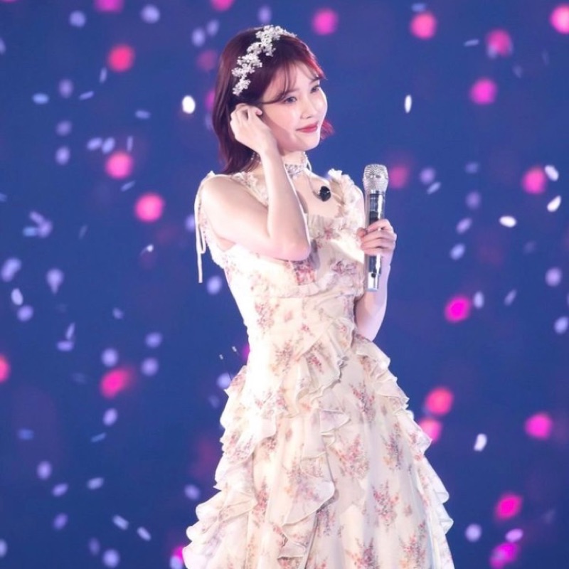 綾乃