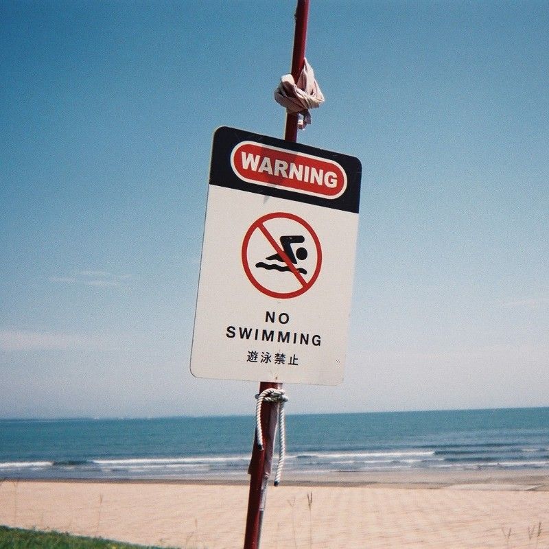 ひだりにかたむき