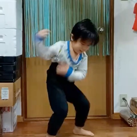 池下由紀