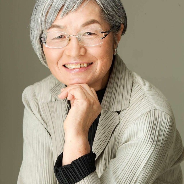 臼田さかえ