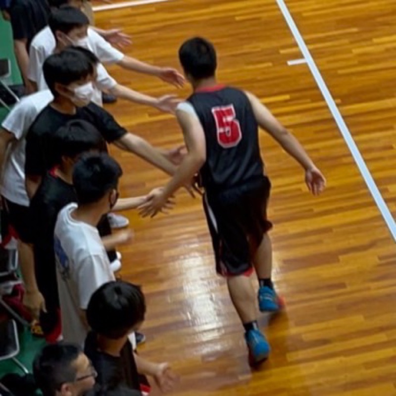 半田昊